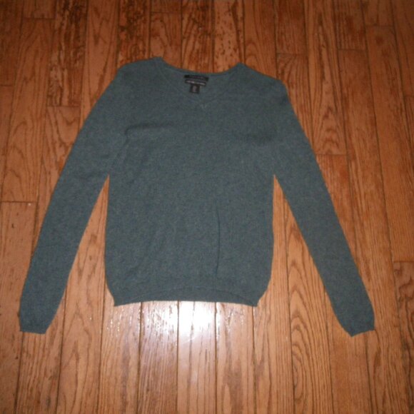 Men's / Unisex 100% Cashmere Classic V-Neck Sweater - Picture 1 of 2